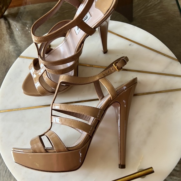 Miu Miu patent leather platform heels - Picture 3 of 11